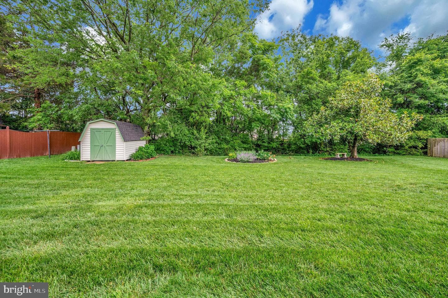 806 Edwards Drive photo 31
