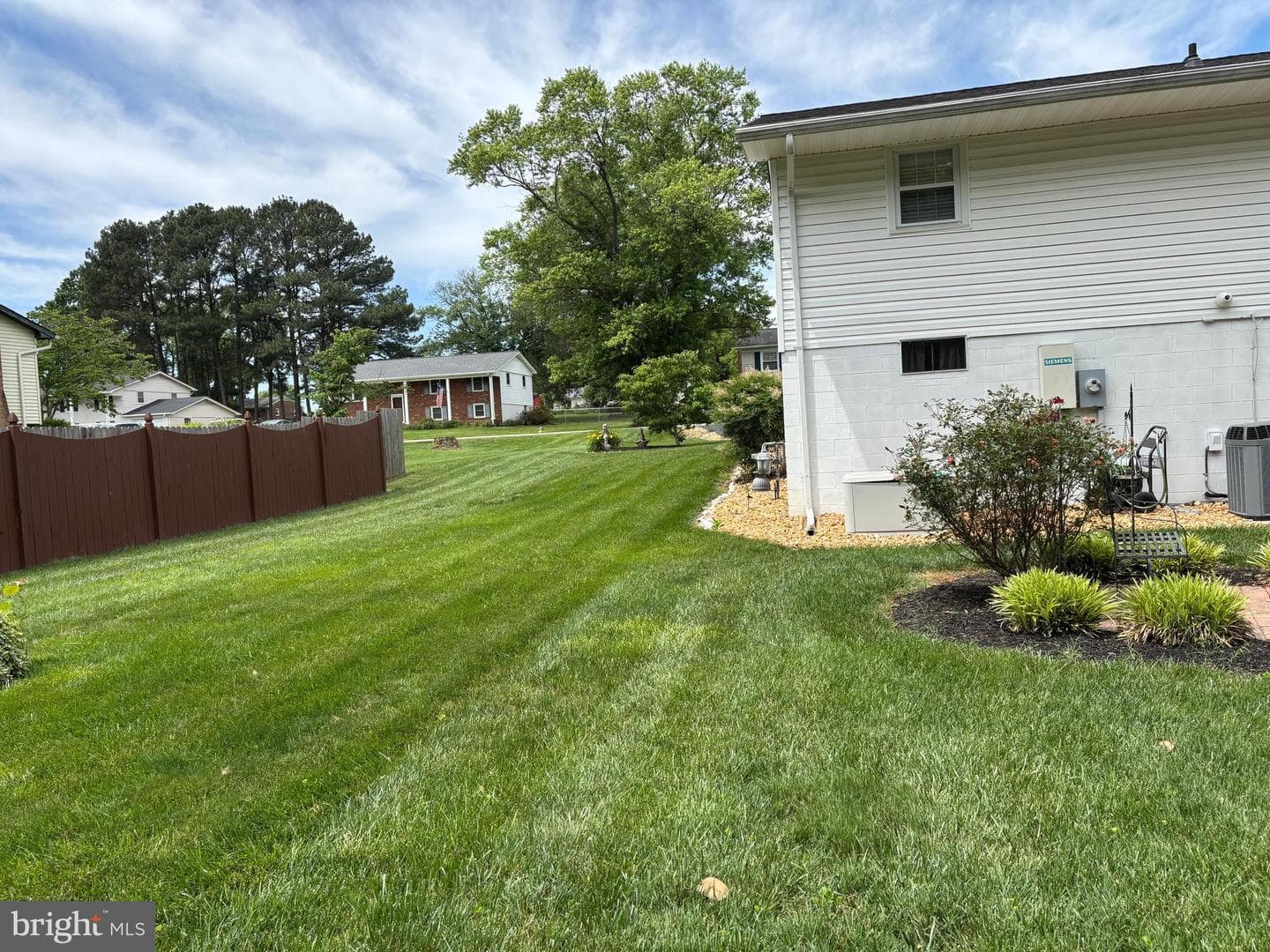 806 Edwards Drive photo 9