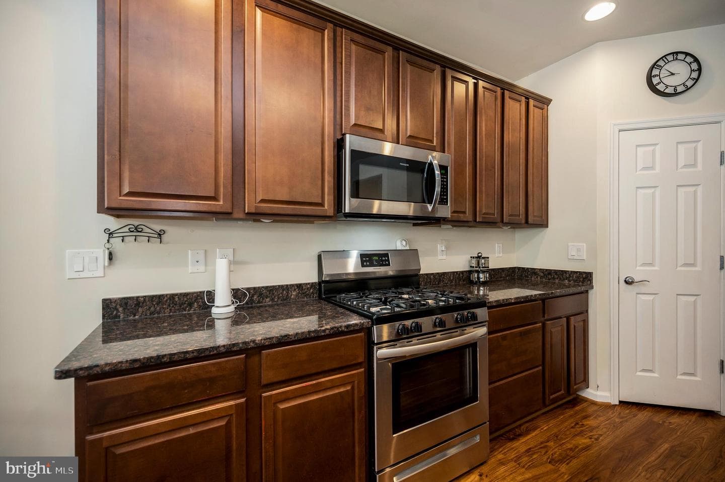 117 Hyannis Place photo 14