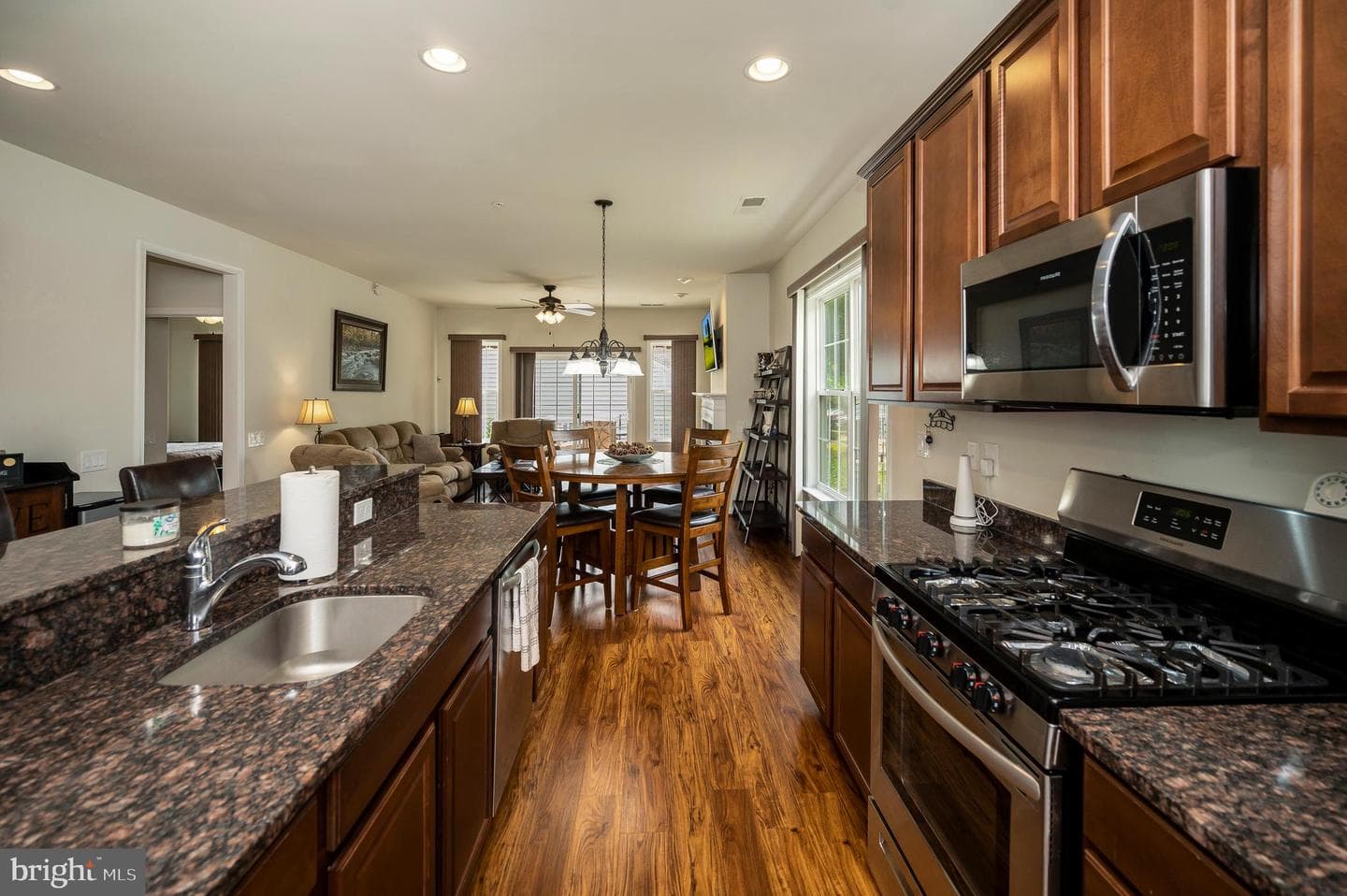 117 Hyannis Place photo 17