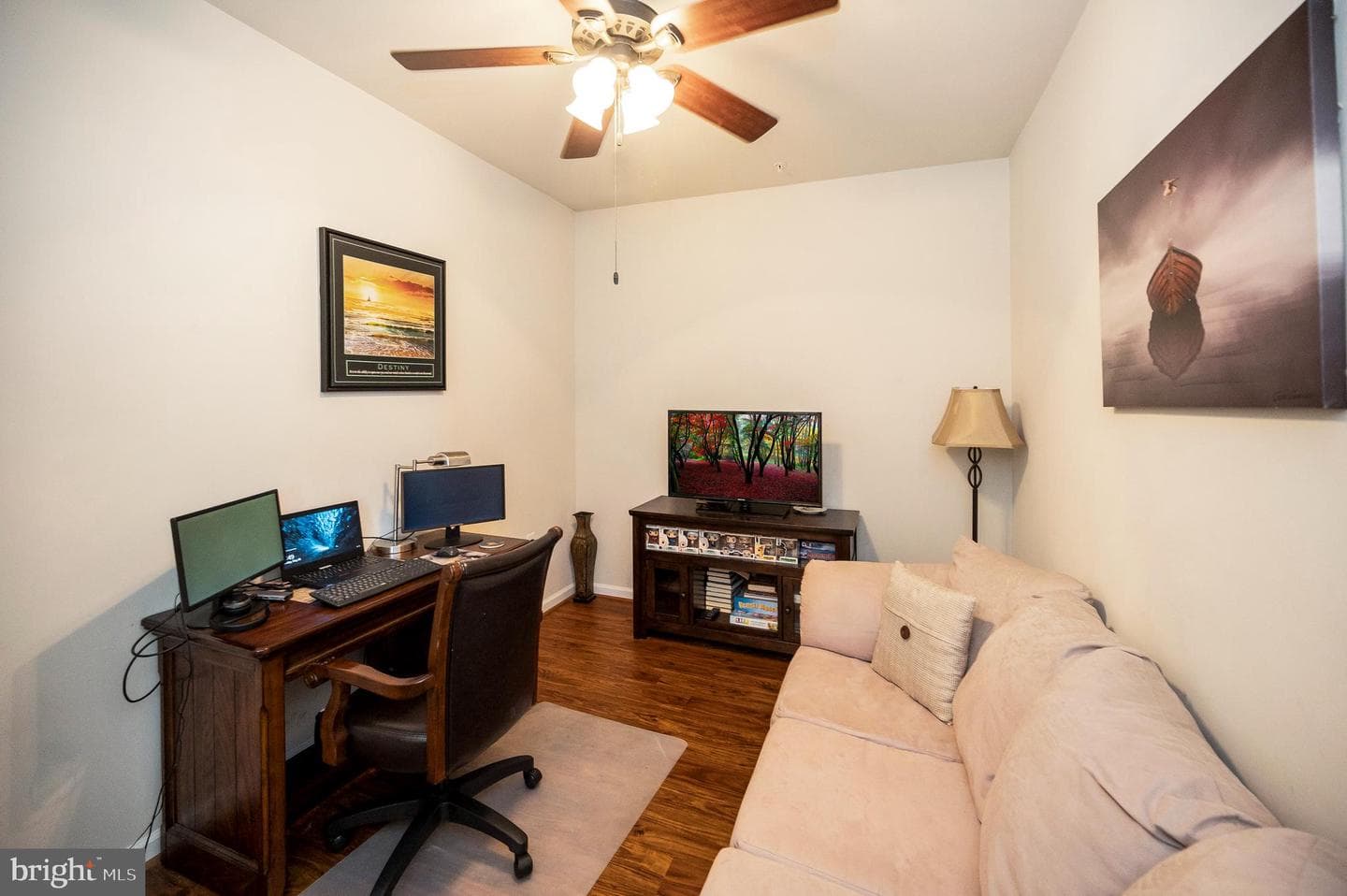 117 Hyannis Place photo 35