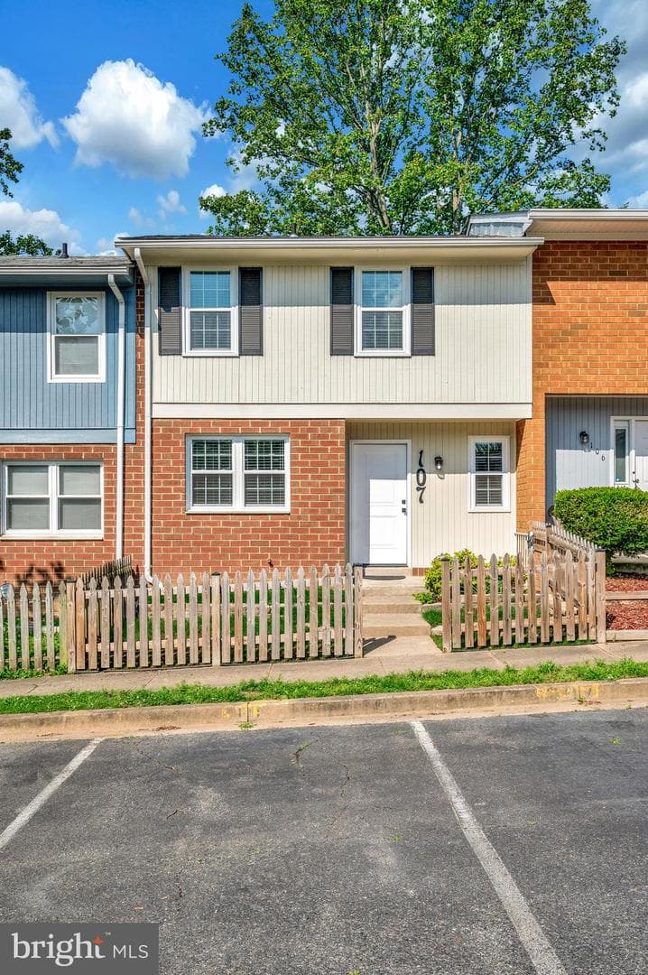 107 Oak Drive photo 3
