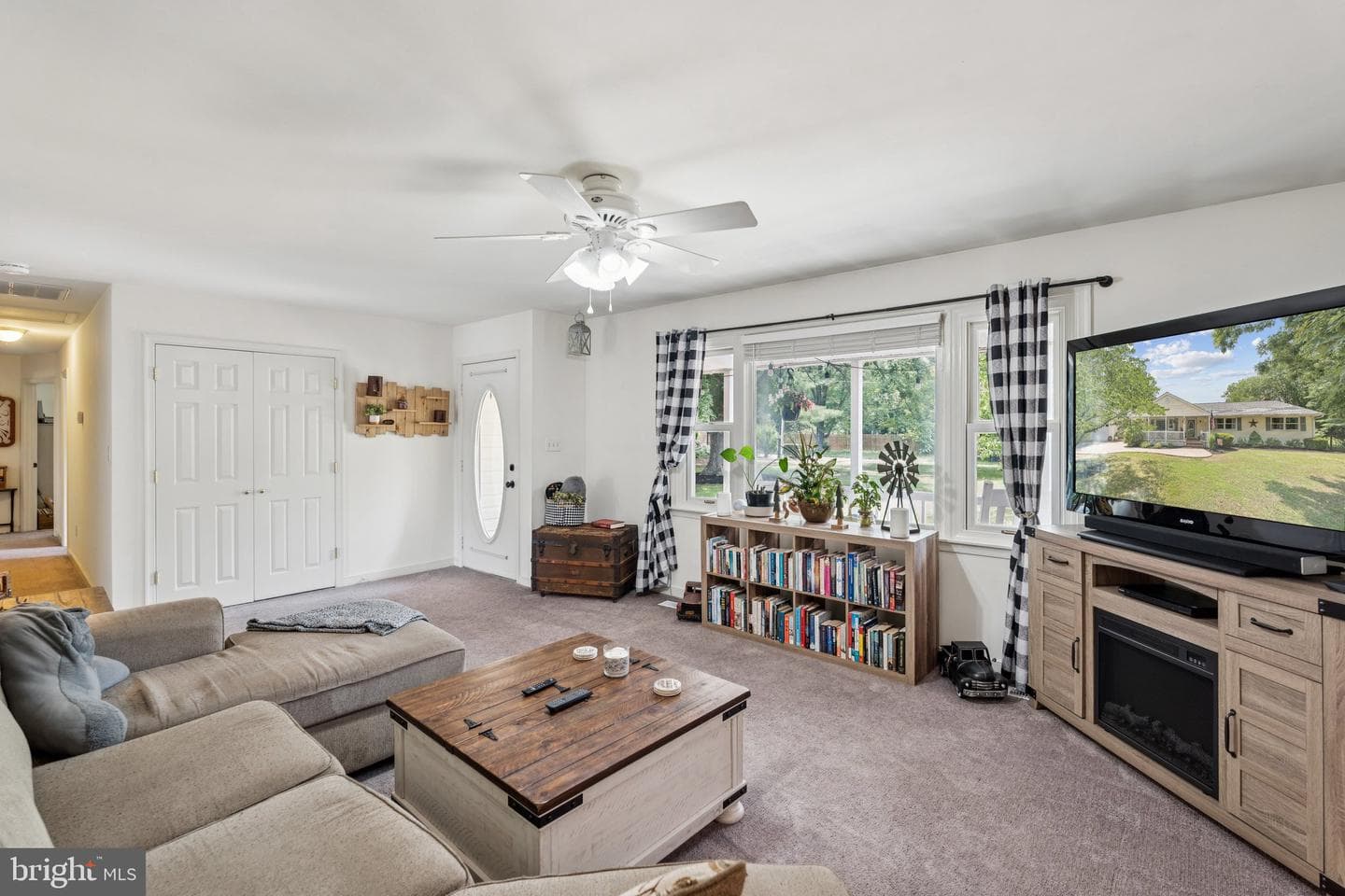 1039 Mountain View Road photo 8