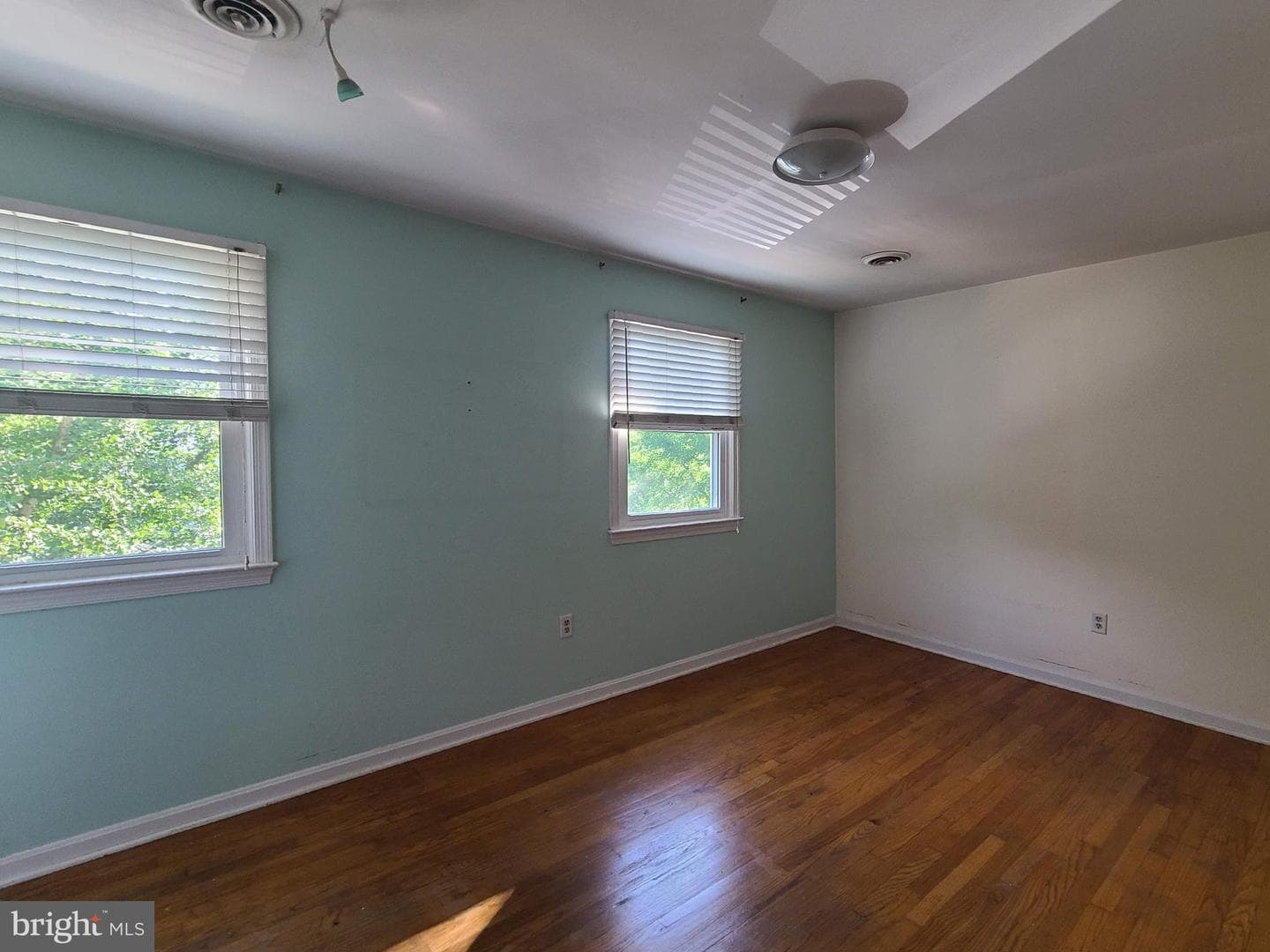 136 Falmouth Drive photo 10