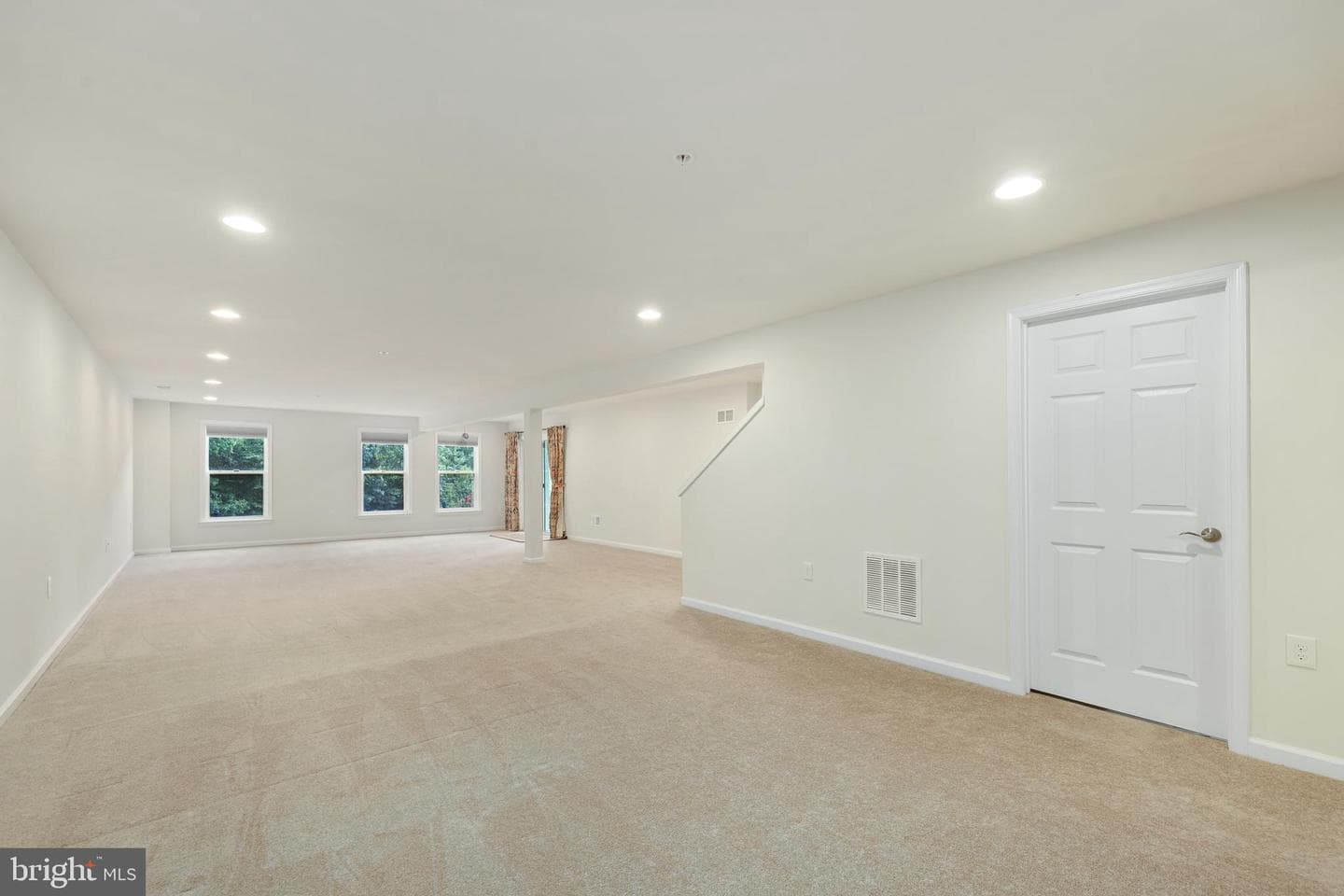201 Denison Street photo 22