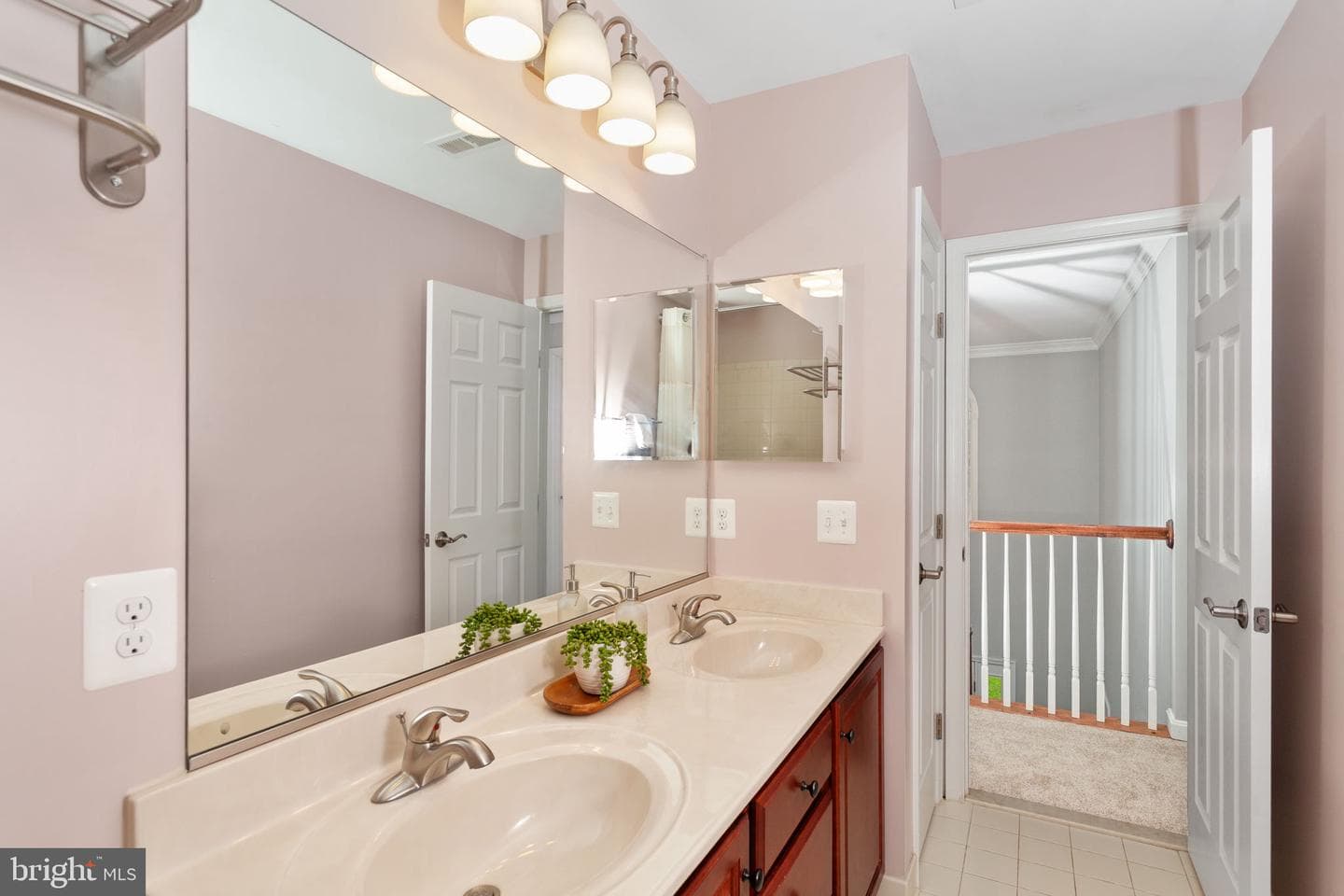 173 Empress Alexandra Place photo 18