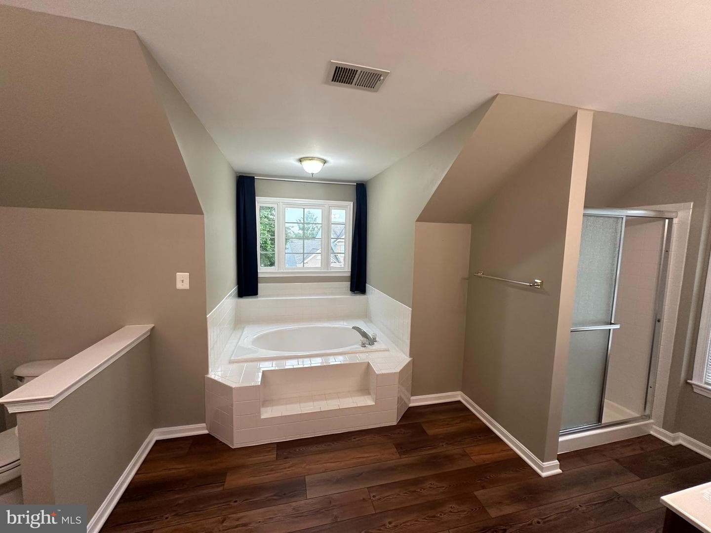 6 Oxen Court photo 37