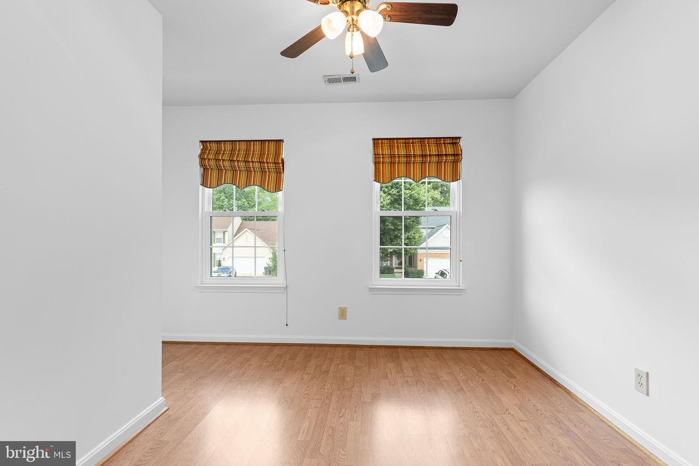 8 Westchester Court photo 19