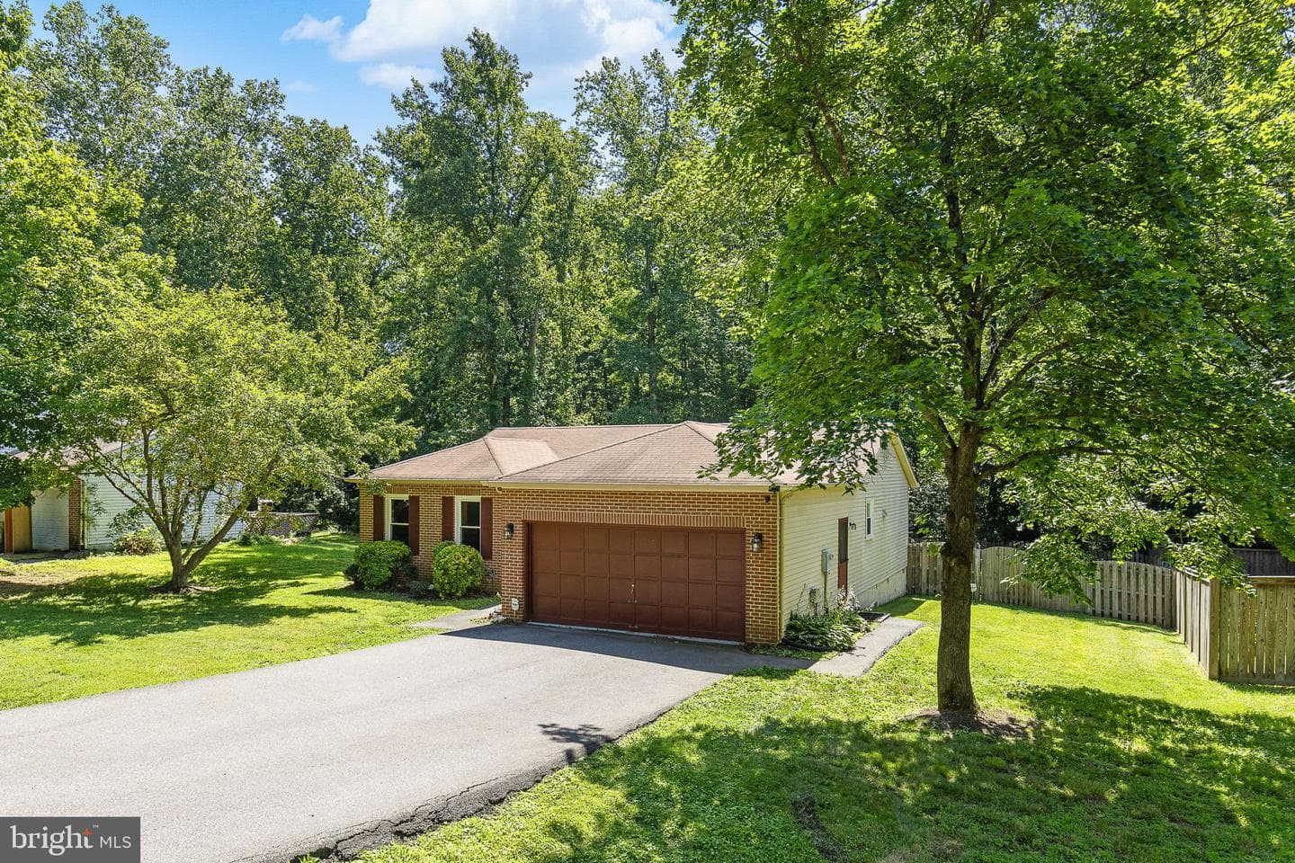 208 Greenspring Drive photo 3