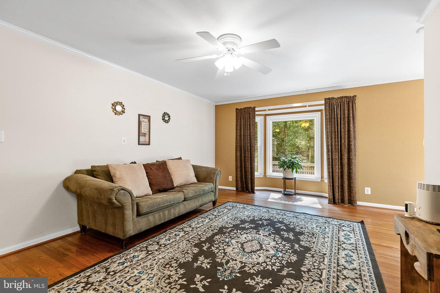 208 Greenspring Drive photo 7