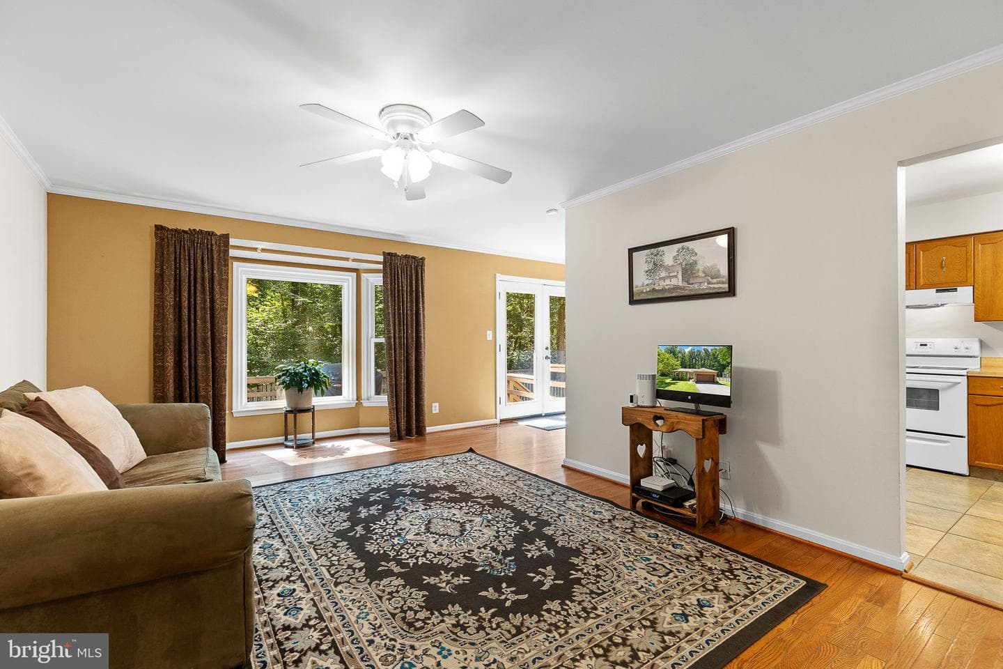 208 Greenspring Drive photo 8