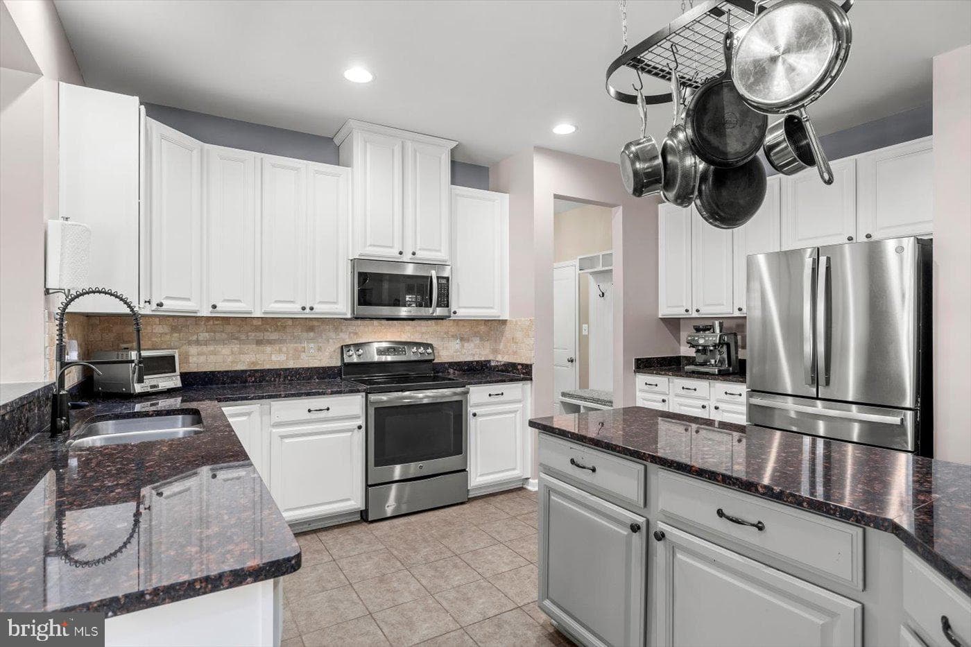 7 Kettlebrook Court photo 2
