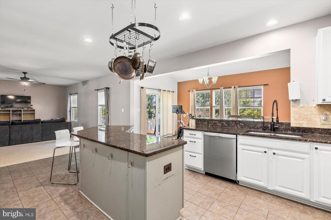 7 Kettlebrook Court photo 3