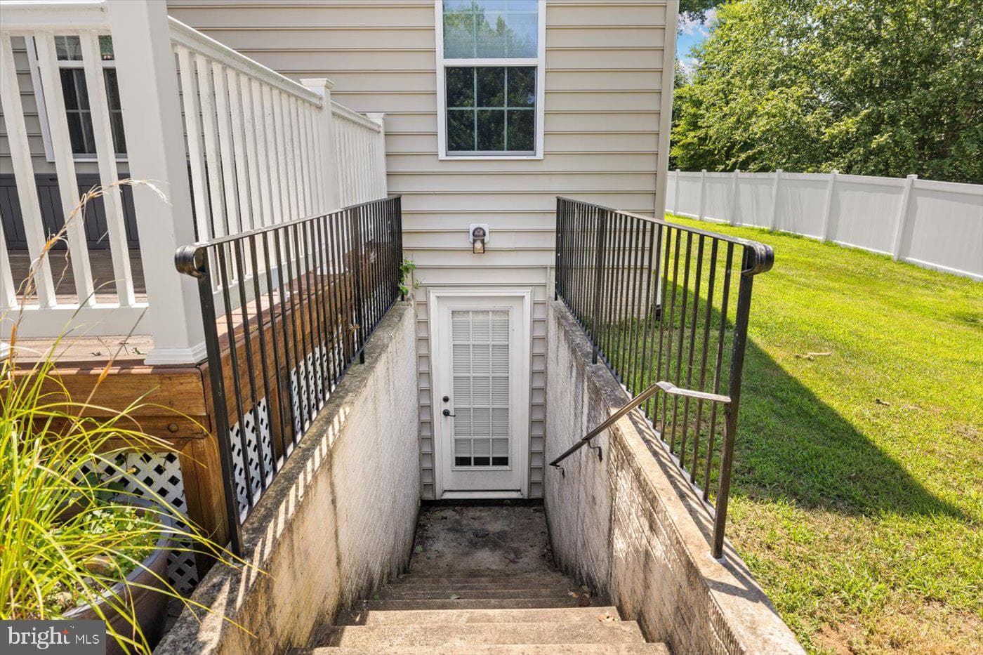 7 Kettlebrook Court photo 36