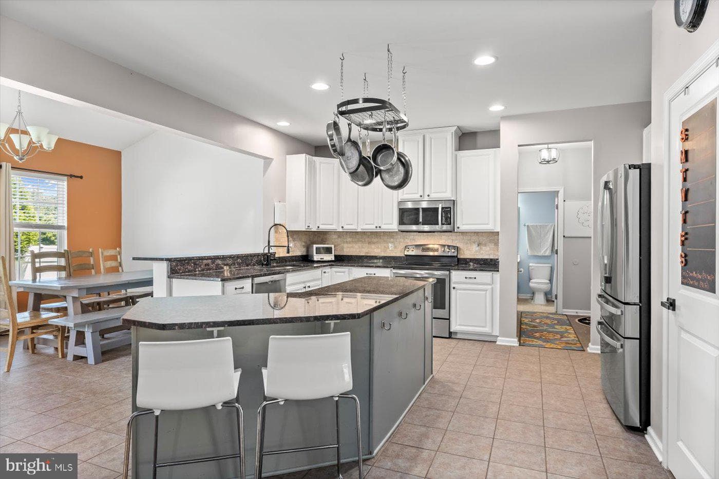 7 Kettlebrook Court photo 4