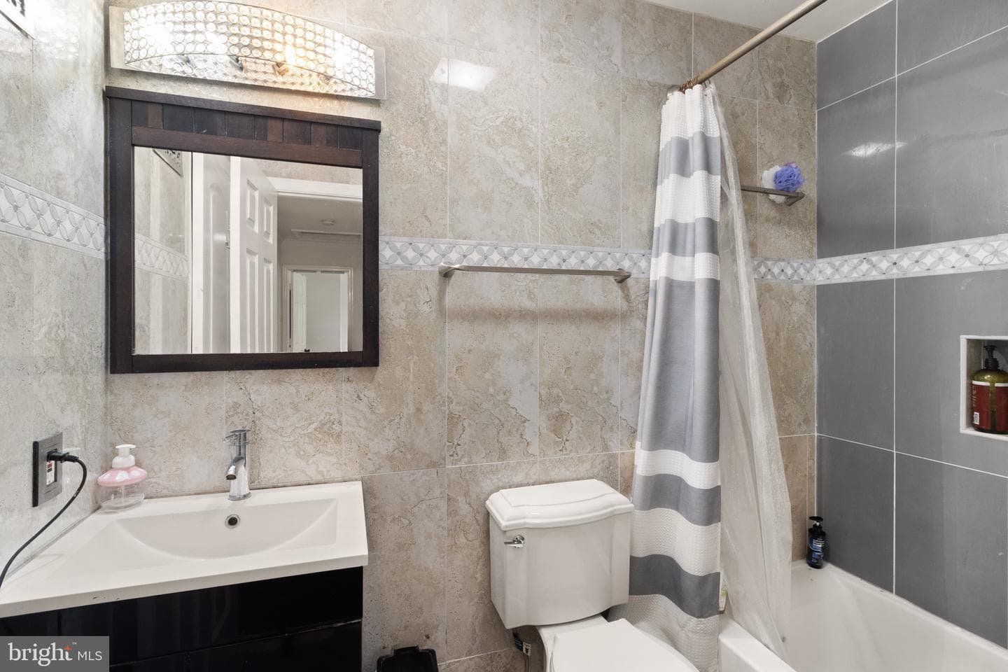 244 Raintree Boulevard photo 17