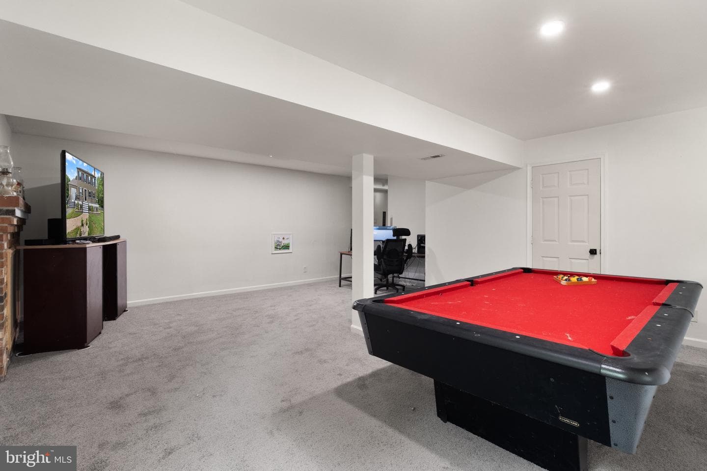 244 Raintree Boulevard photo 29