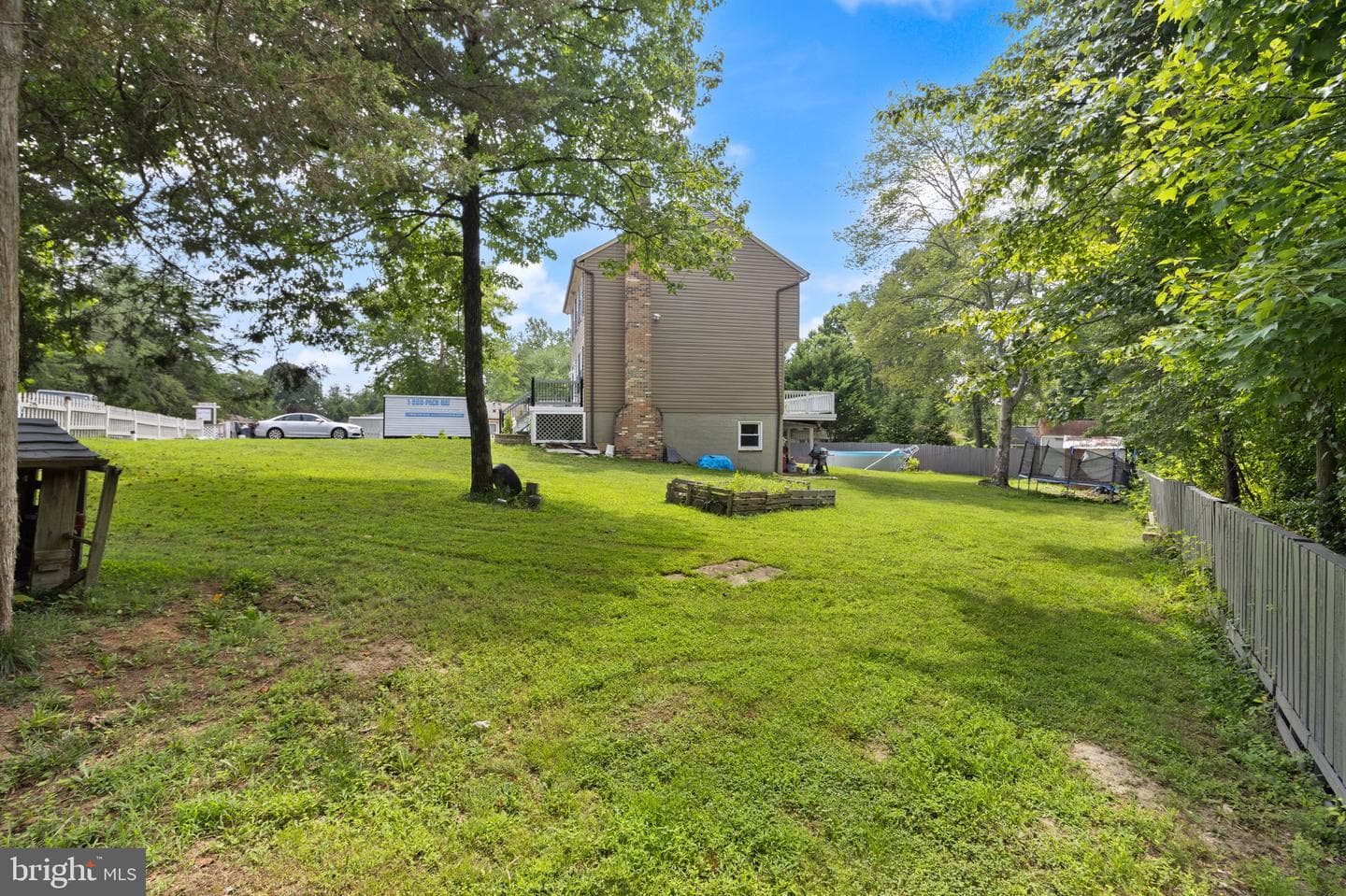 244 Raintree Boulevard photo 34