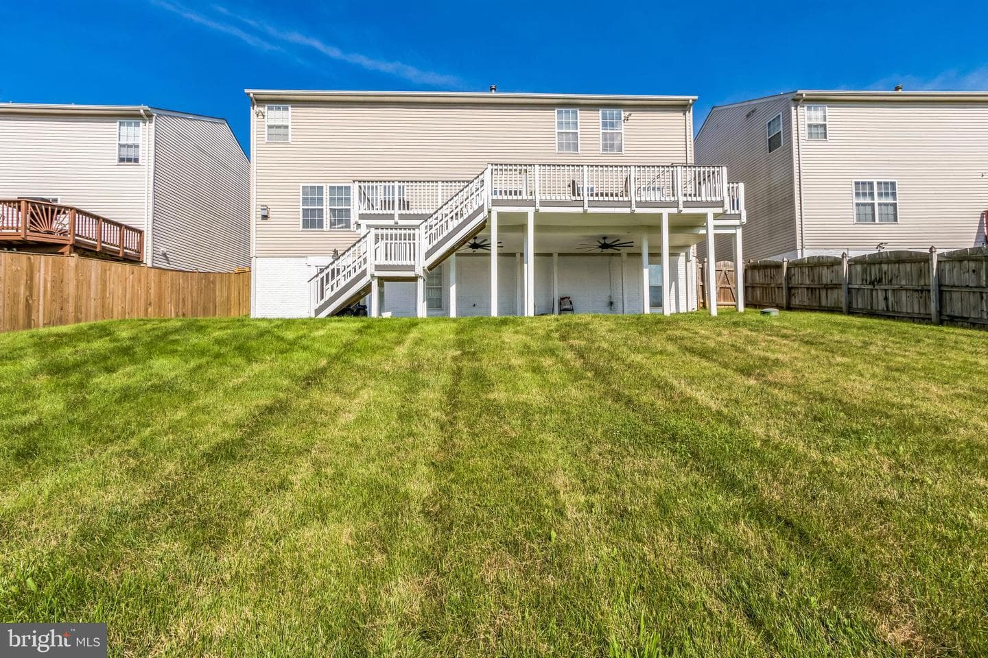 83 Algrace Boulevard photo 27