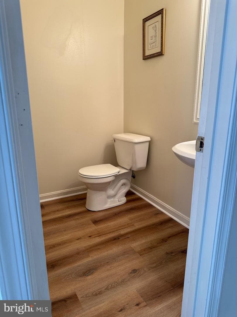 1207 Kings Crest Drive photo 11