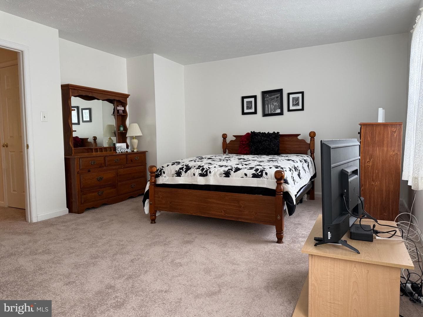 1207 Kings Crest Drive photo 25
