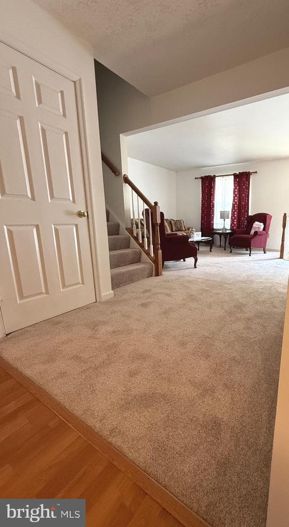 1207 Kings Crest Drive photo 7