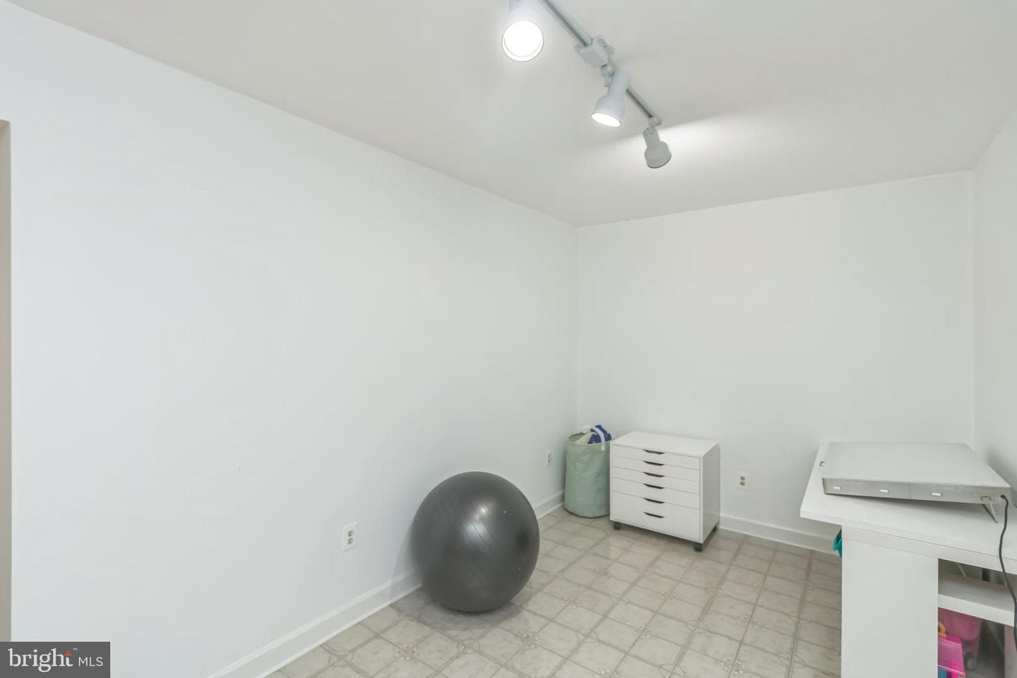 1041 Portugal Drive photo 22
