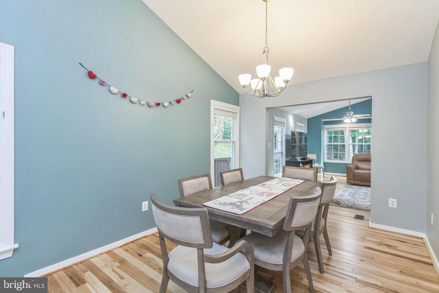 1041 Portugal Drive photo 3