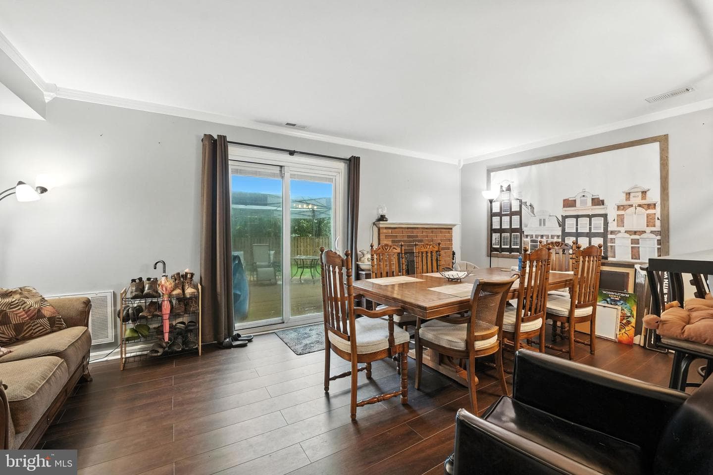 110 Matthew Court photo 16