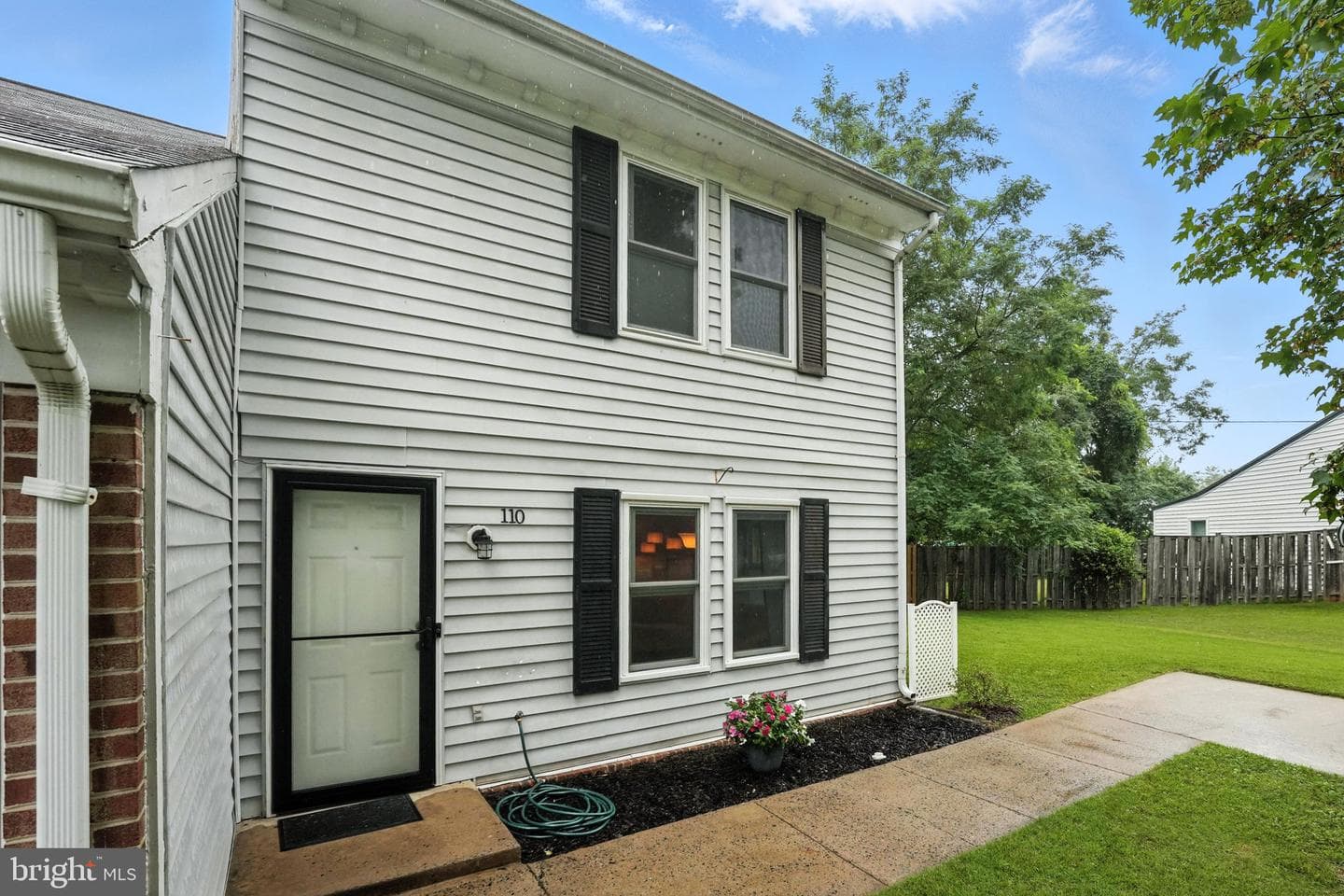 110 Matthew Court photo 2