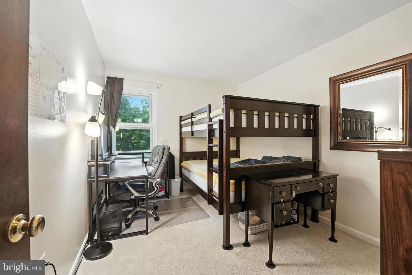 110 Matthew Court photo 23