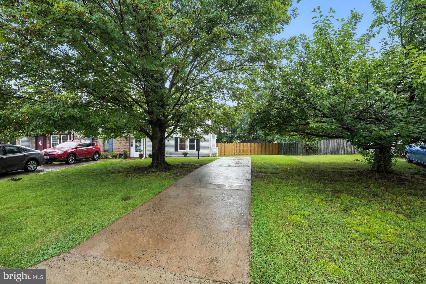 110 Matthew Court photo 3