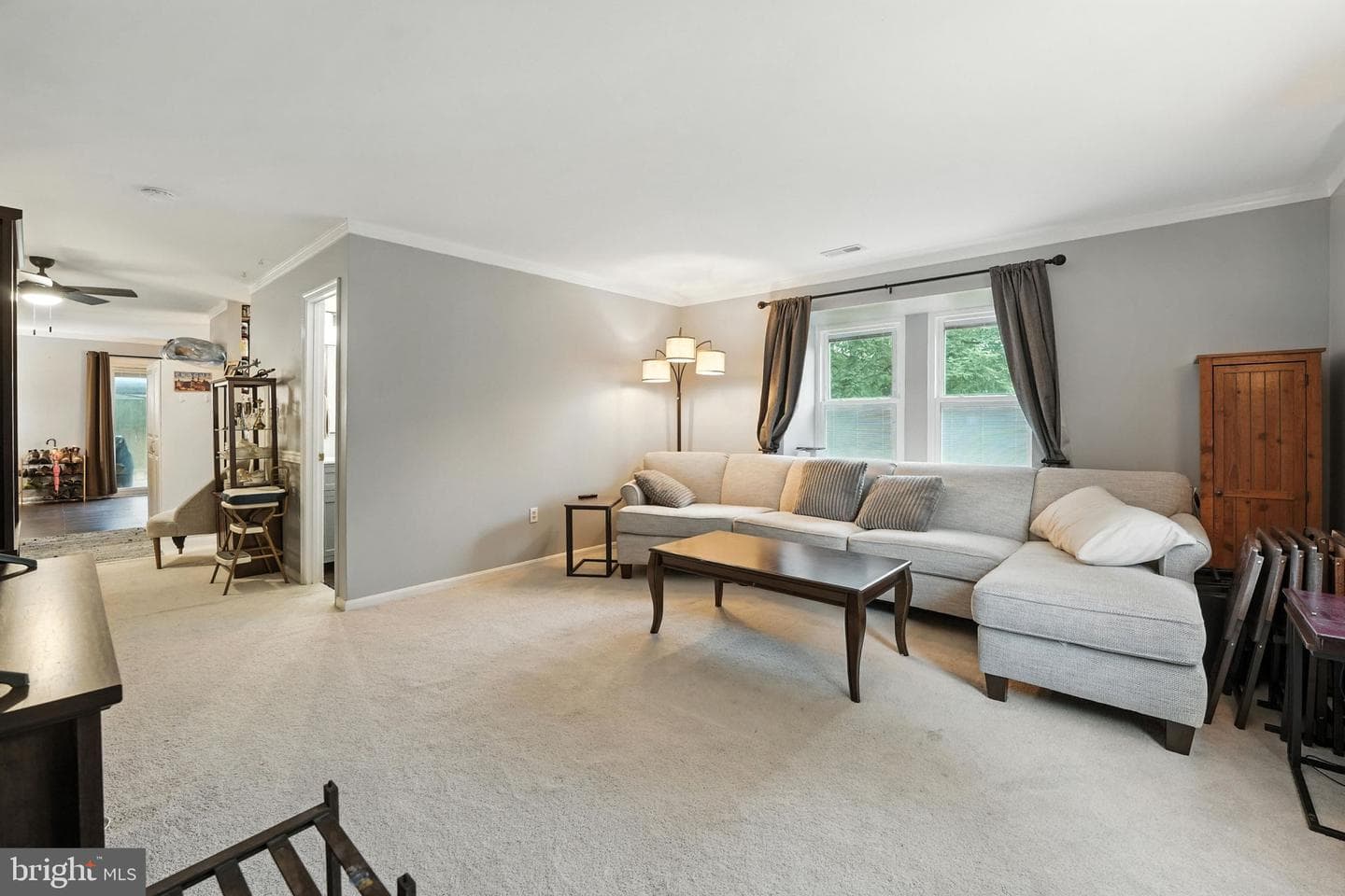 110 Matthew Court photo 4