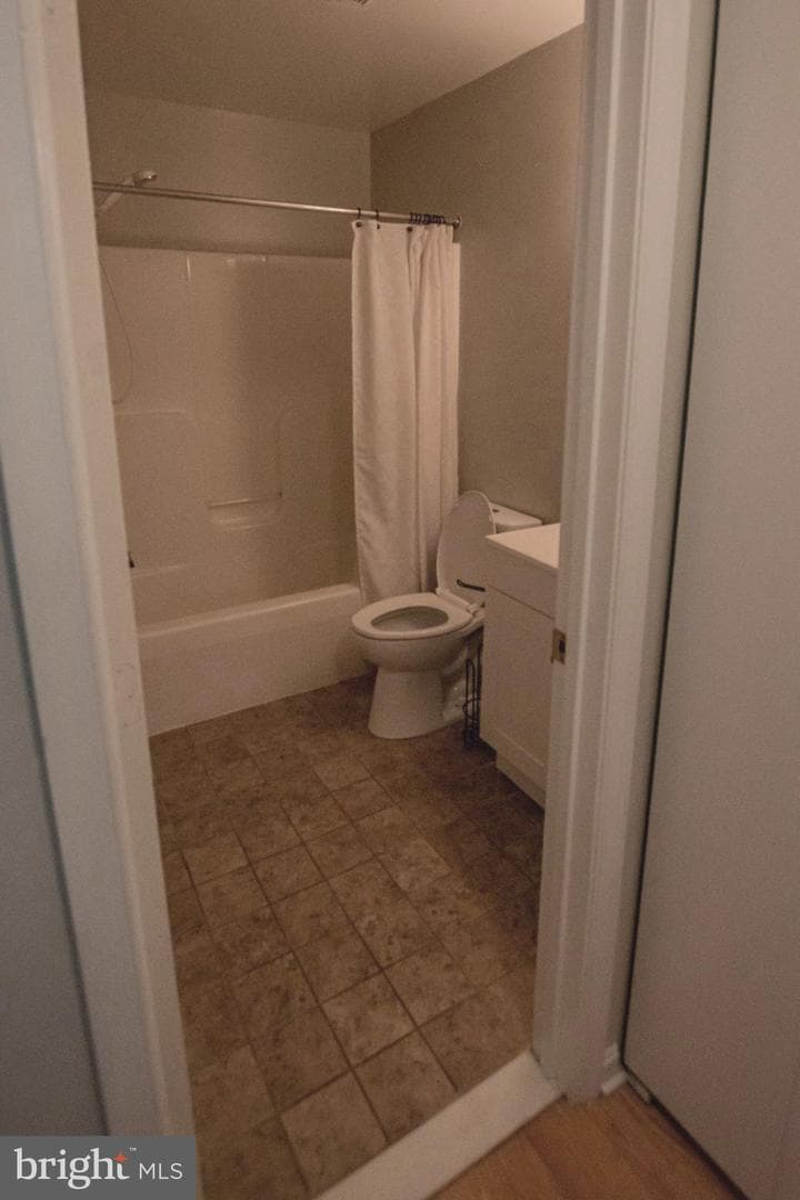 210 Wild Oak Lane #203 photo 12