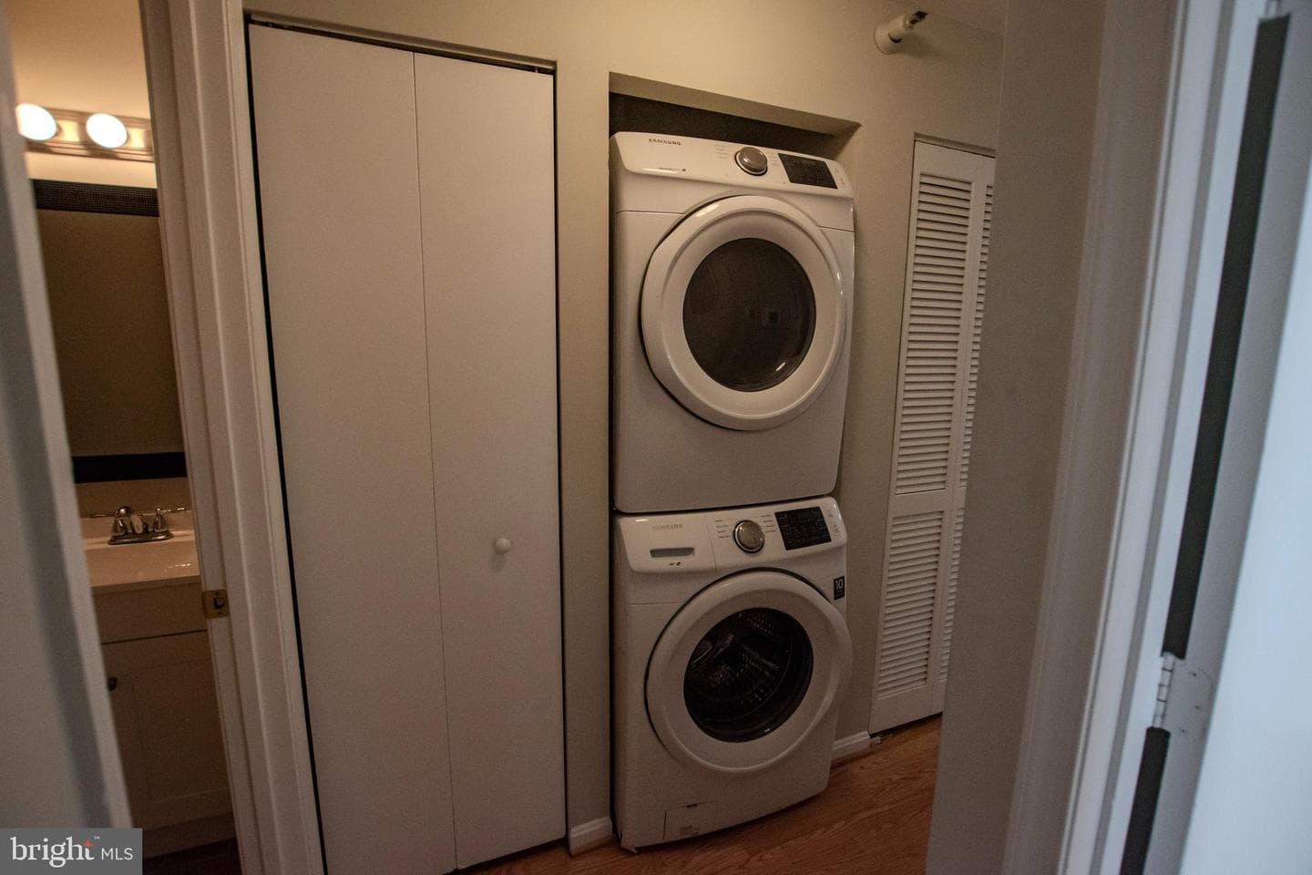 210 Wild Oak Lane #203 photo 18