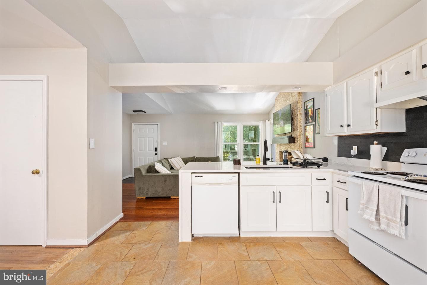 142 Woodland Drive photo 16