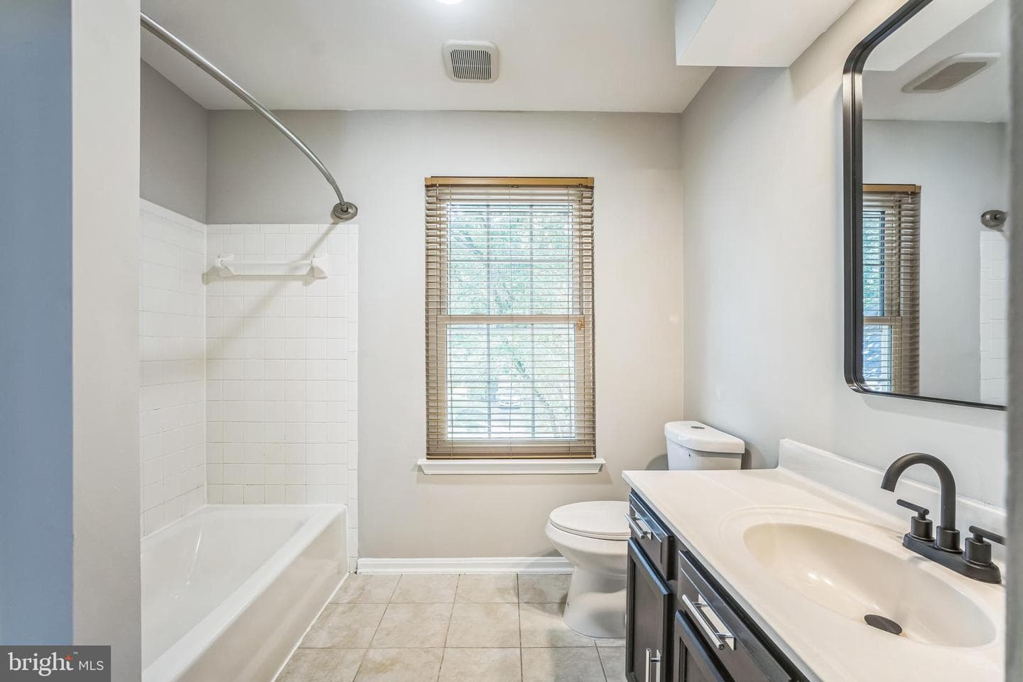15 Sharon Lane photo 15