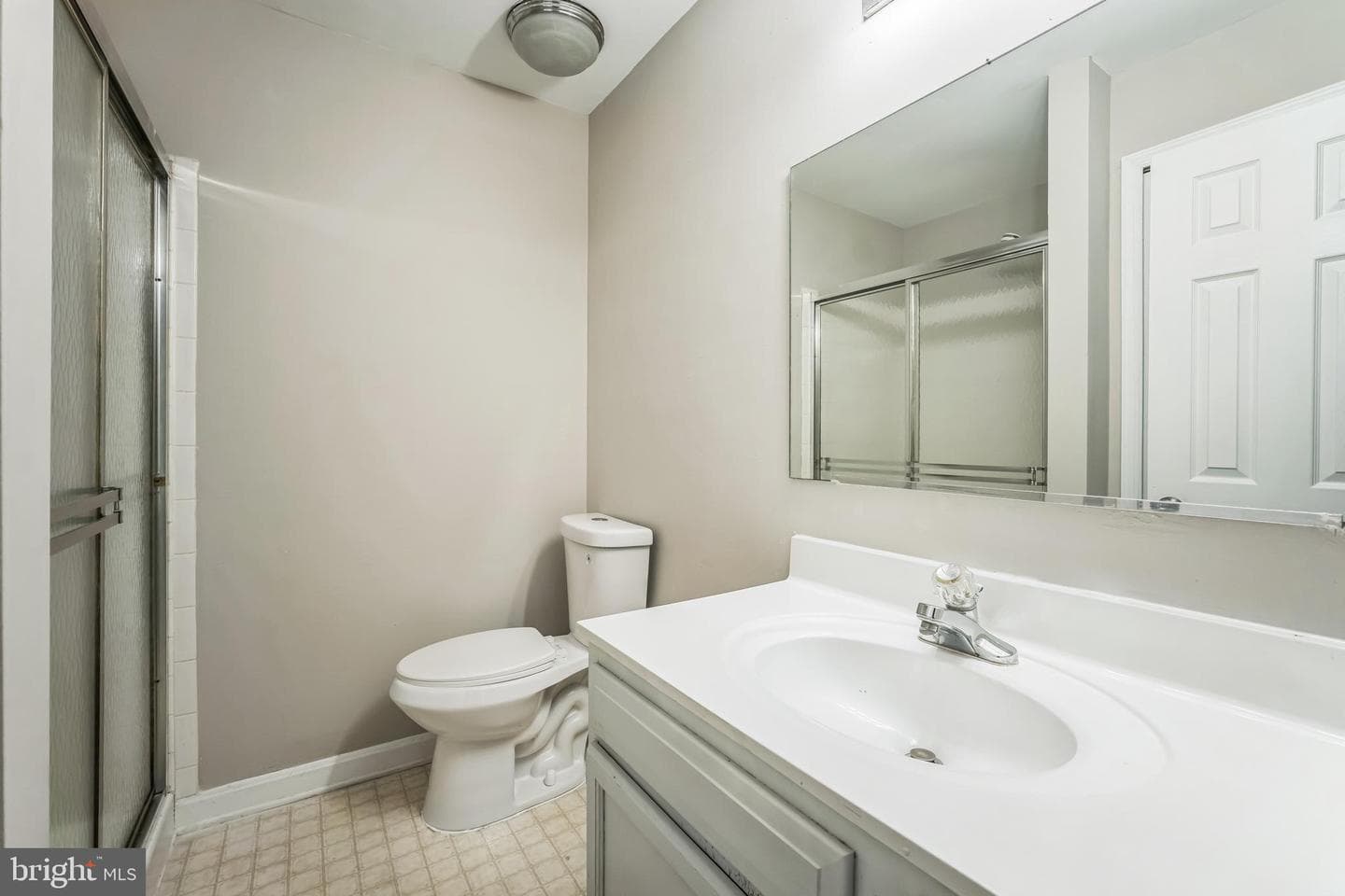 15 Sharon Lane photo 17