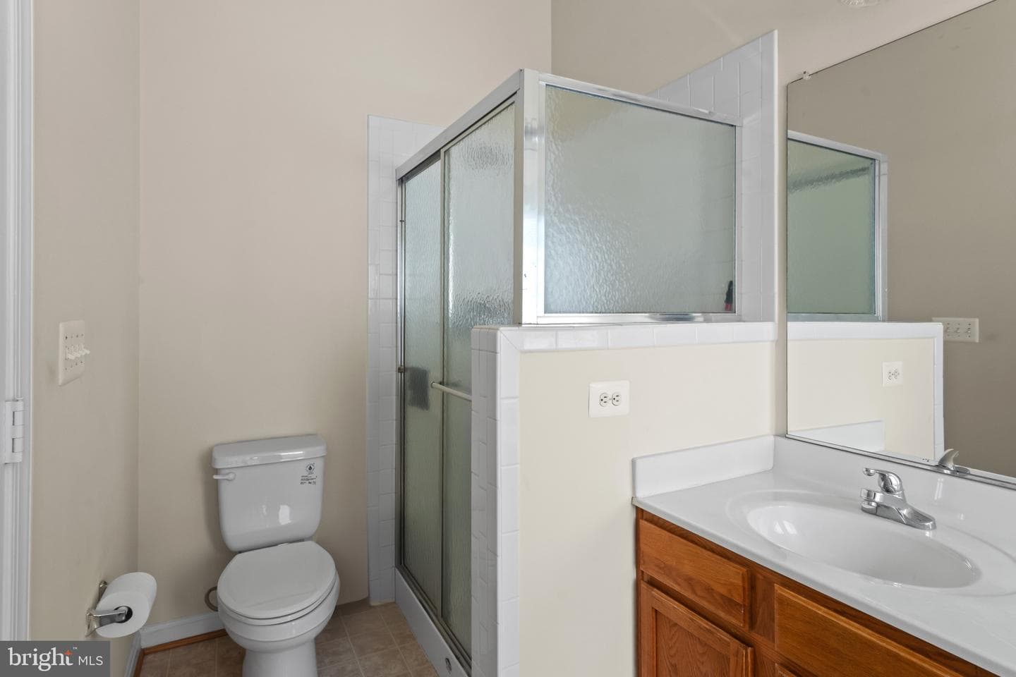 202 Langley Court photo 11