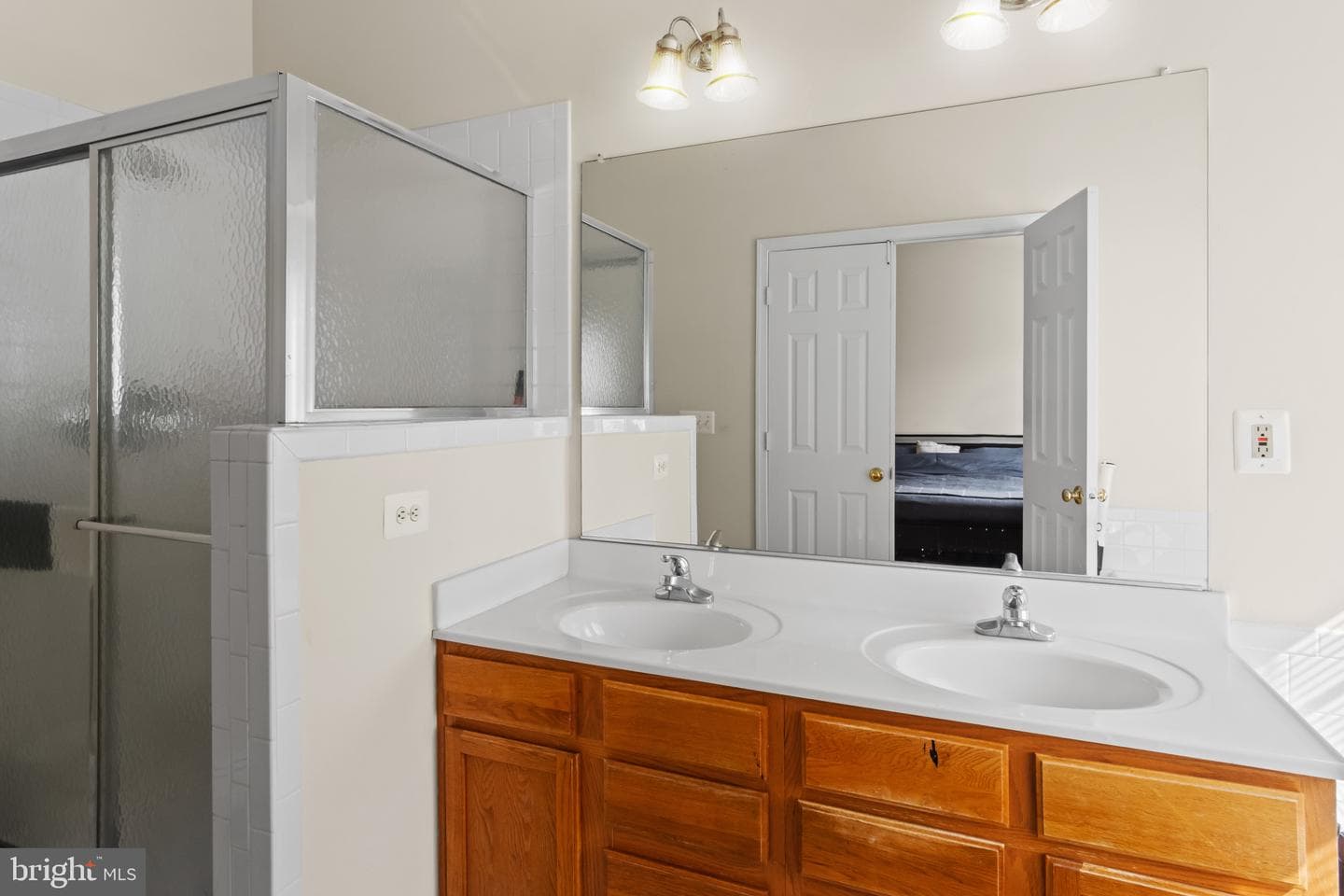 202 Langley Court photo 12