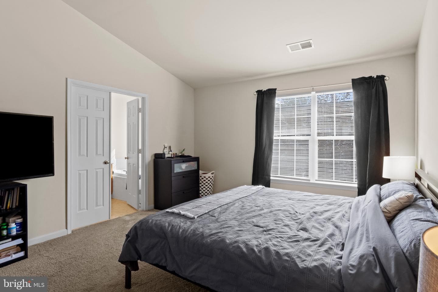 202 Langley Court photo 15