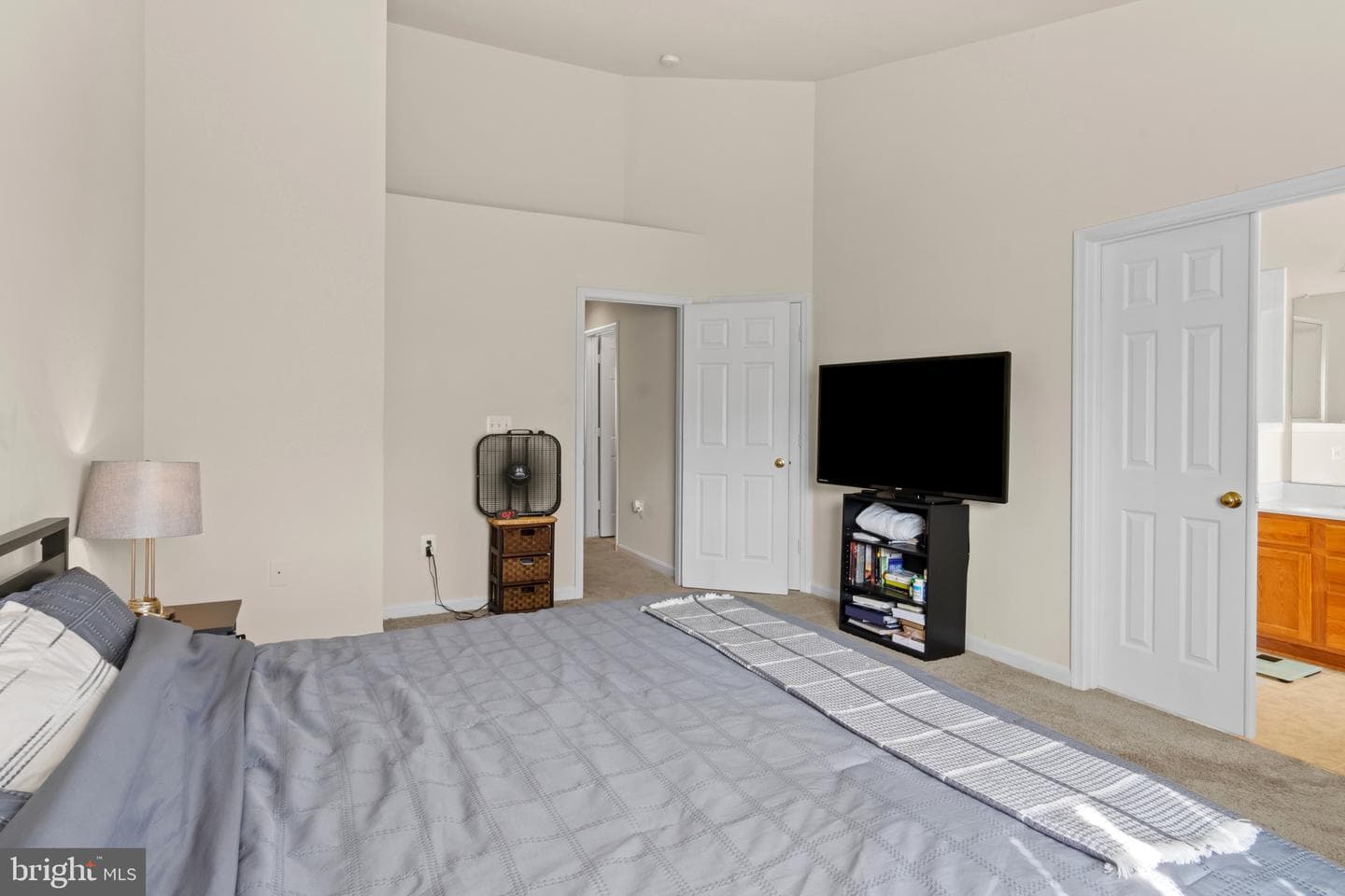 202 Langley Court photo 16