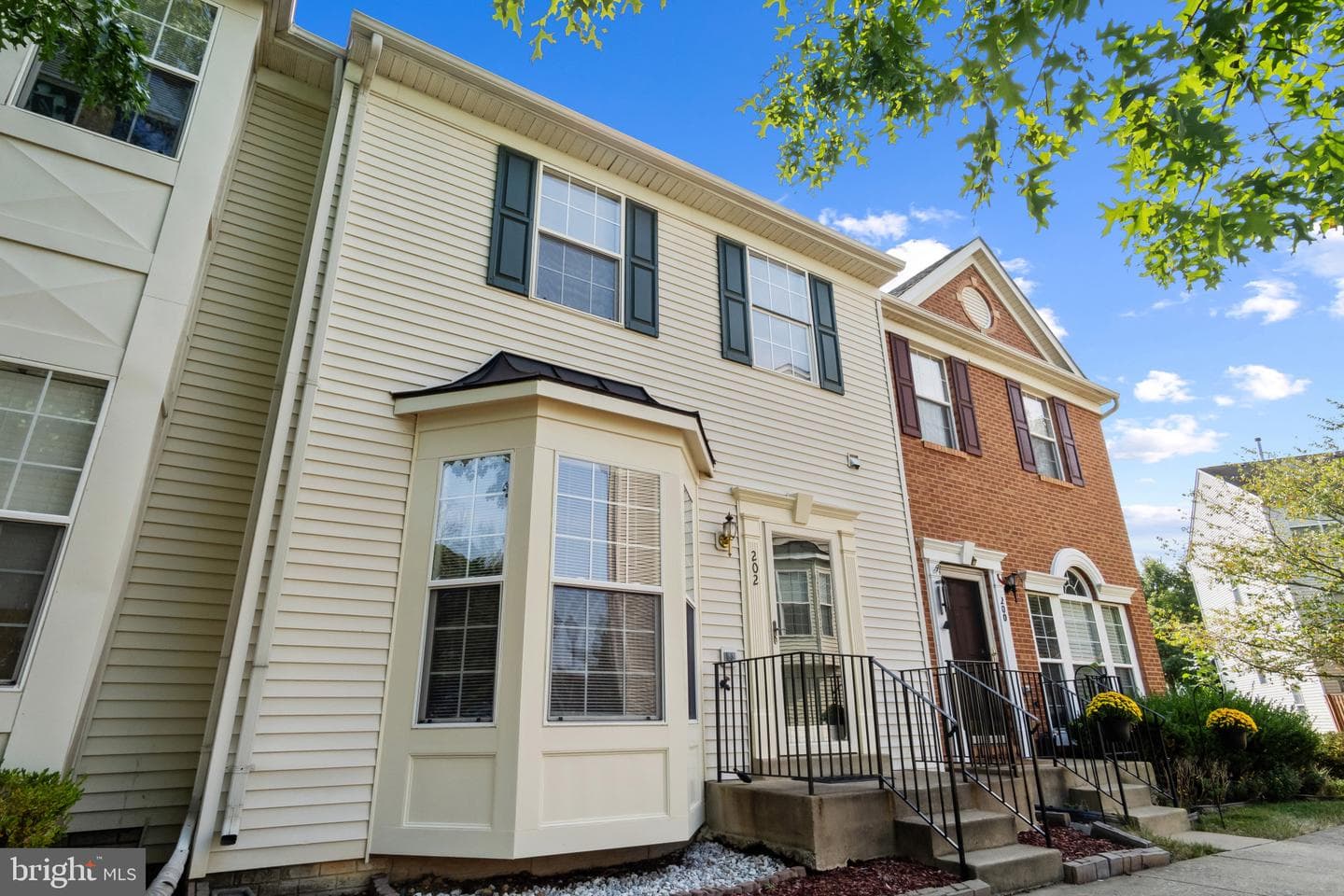 202 Langley Court photo 2