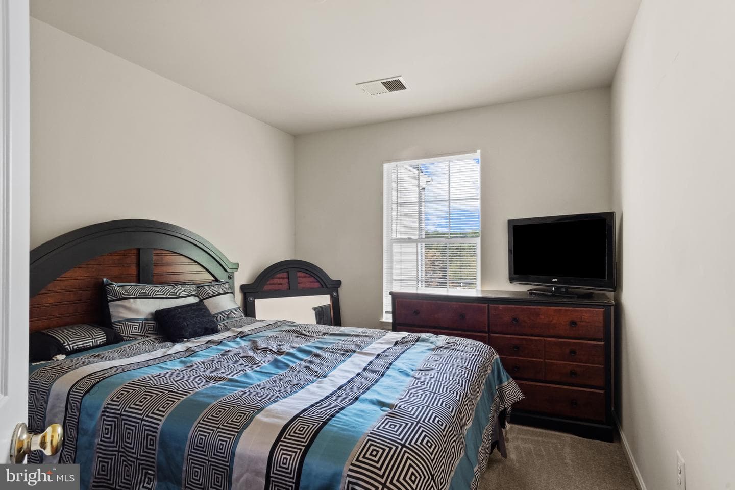 202 Langley Court photo 21