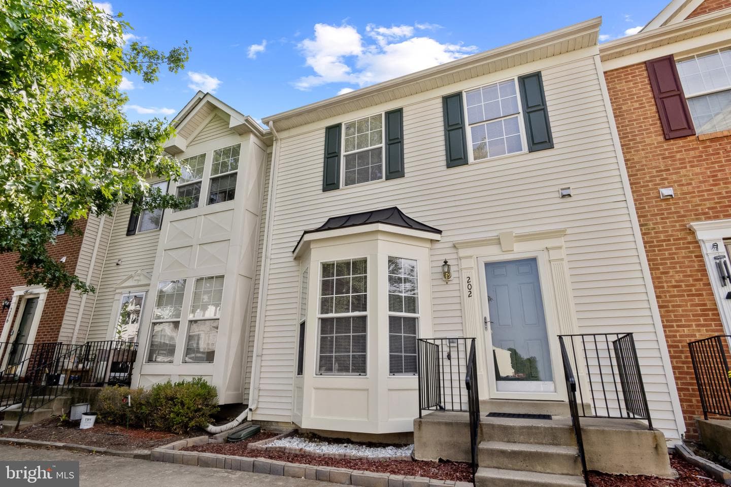 202 Langley Court photo 29