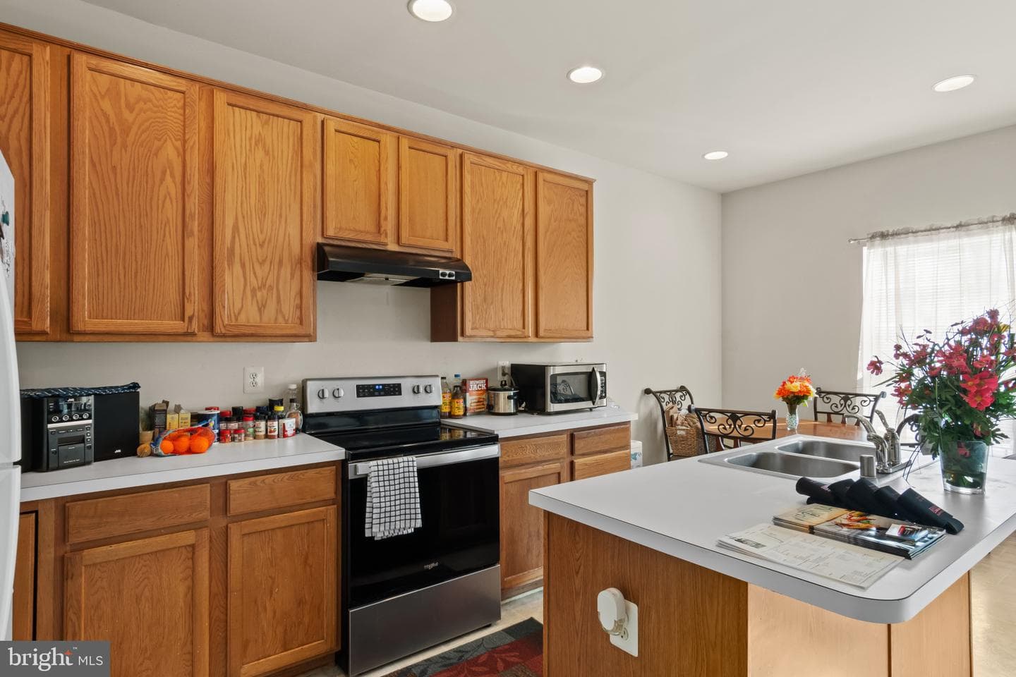 202 Langley Court photo 3