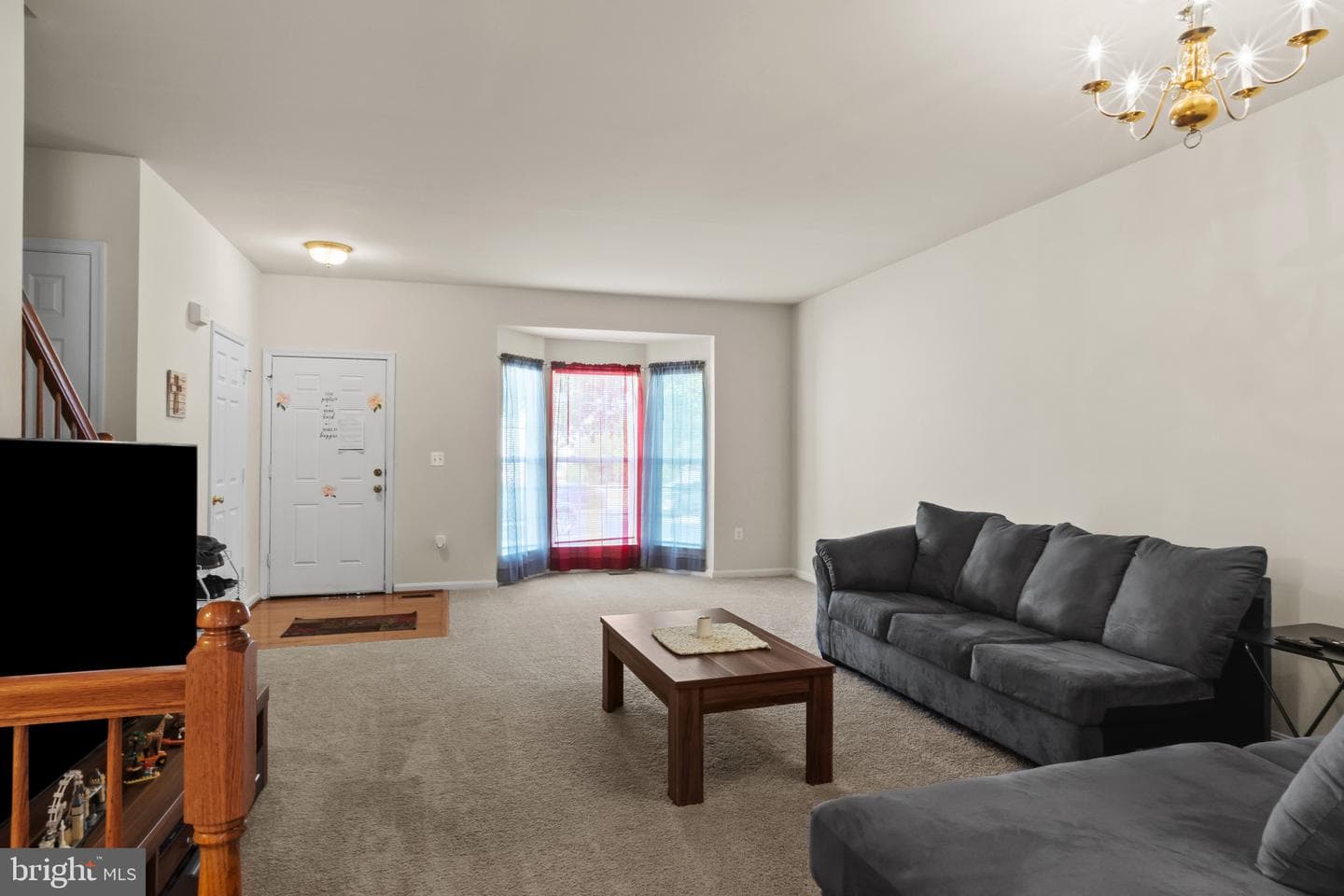 202 Langley Court photo 7