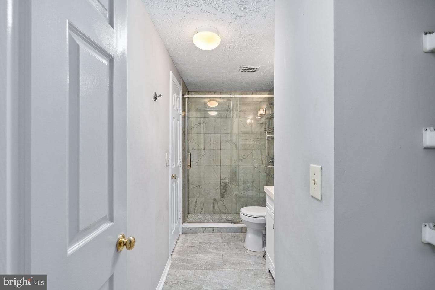 1003 Highpointe Boulevard photo 32
