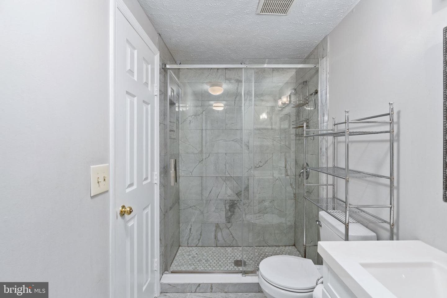 1003 Highpointe Boulevard photo 34