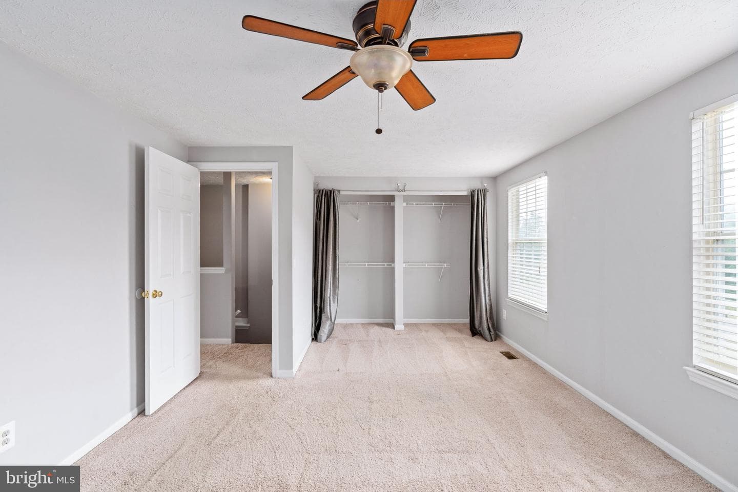1003 Highpointe Boulevard photo 37
